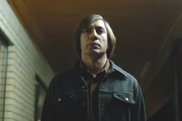 Chigurh (Javier Bardem) verbreitet Angst und Schrecken.