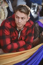 Wade (Wilson Bethel) steht ein ganz besonderes Jubil&auml;um bevor ...