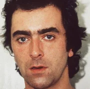 1994 wird Suzy Lamplugh offiziell f&uuml;r tot erkl&auml;rt, obwohl ihre Leiche nie gefunden wurde. Im Jahr 2000 wird der Fall neu aufgerollt. Und die Spuren f&uuml;hren zu dem verurteilten M&ouml;rder John Cannan.