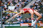 WDR Fernsehen KEINE ATEMPAUSE - GESCHICHTE WIRD GEMACHT - "Aus der Reihe "Unser Land in den 80ern"", am Freitag um 20:15 Uhr. 1980 entschied Deutschland die Olympischen Sommerspiele in Moskau zu boykotieren. Leichathletin Brigitte Holzapfel, die sich f&uuml;r die Olympiade qualifiziert hatte, und ihre Teamkollegen waren fassungslos aufgrund des beschlossenen Boykotts. (Archivfoto: Brigitte Holzapfel, Hochsprung, Deutsche Meisterschaft 1982, M&uuml;nchen)