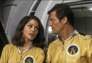 Roger Moore , Lois Chiles Directed by Lewis Gilbert