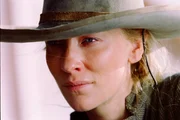 Das Leben als Farmerin und alleinerziehende Mutter zweier T&ouml;chter hat Maggie Gilkeson (Cate Blanchett) abgeh&auml;rtet.