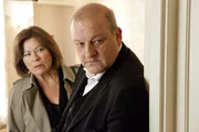 Kommissarin Springer (Rita Russek) ist dringend auf die Hilfe ihres speziellen Freundes Georg Wilsberg (Leonard Lansink) angewiesen.