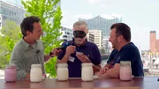 Jo Hiller (l.) beim Joghurt-Test mit Passanten: Oft steckt mehr Zucker und Aroma im Becher, als man vermutet. Jo Hiller (l.) beim Joghurt-Test mit Passanten: Oft steckt mehr Zucker und Aroma im Becher, als man vermutet.