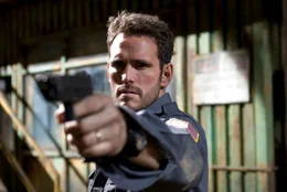 Matt Dillon (Mike Cochrane).