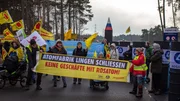 Protest gegen den Einstieg des russischen Staatskonzerns Rosatom in Lingen.