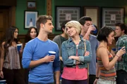 Ben (Jean-Luc Bilodeau, l.); Riley (Chelsea Kane, r.)