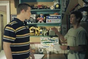 Reese bekommt gleich gewaltigen &Auml;rger mit einem Jungen von der High School, aber er wei&szlig; auch wieso ...