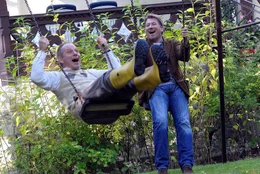 Nach heftigem Streit wieder vers&ouml;hnt: Peter (Michael Fitz, rechts) und Siggi (Michael Lott).