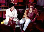 Agnes Kraus als Alma Kr&ouml;pelin (l.) und Birgit Edenharter als Rosi Schr&ouml;der.