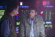 Dr. Ishiro Serizawa (Ken Watanabe, l.); Dr. Mark Russell (Kyle Chandler, r.)