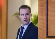 Danny (Scott Caan) springt kurzfristig f&uuml;r seine Ex-Frau als Aufsichtsperson bei Graces Schulball ein. Doch als pl&ouml;tzlich Terroristen den Ballsaal st&uuml;rmen, muss Danny alles versuchen, um seine Tochter und deren Mitsch&uuml;ler zu besch&uuml;tzen ...