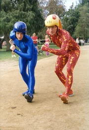 L-R: Wheeler (David Burke), Hal (Bryan Cranston)