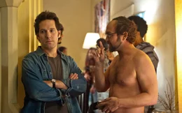 George (Paul Rudd) mag keine Nudisten und versucht st&auml;ndig den Kontakt mit Wayne (Joe Lo Truglio) zu vermeiden. Ein nicht ganz einfaches Unterfangen...