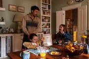 Casey Affleck (Matt Teague), Violet McGraw (Evie Teague), Isabella Kai Rice (Molly Teague).
