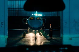 Hendrik Holt inszenierte sich gern als Machertyp mit viel Geld. Er reiste entweder im Privatjet oder mit Fahrer.