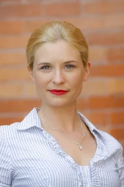 Birte Hanusrichter (Camilla Menzel).