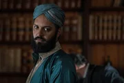 Nemo (Shazad Latif) gibt sich in London als Besitzer einer Diamantenmine aus, um an Anteile der Company zu kommen. Nemo (Shazad Latif) gibt sich in London als Besitzer einer Diamantenmine aus, um an Anteile der Company zu kommen.