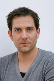 Ole Eisfeld (Christian Mendel).