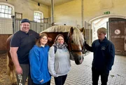 Familie Ruby besucht das Landgestüt NRW in Warendorf.