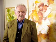 Dank Gottfrieds (Wolfgang H&uuml;bsch) Information kann Thomas den Betrug mit dem gef&auml;lschten Testament aufdecken.