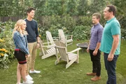 (v.l.n.r.) Taylor (Meg Donnelly); Pierce (Milo Manheim); Trip (Peyton Meyer); Greg (Diedrich Bader)