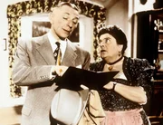 Theo Lingen (Dr. Kr&uuml;ger), Annie Rosar (Schneiderwirtin).