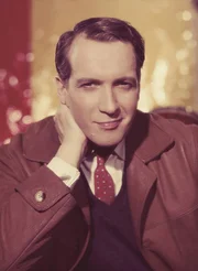 Ernst Stankovski (Studienrat Dr. Fellner)