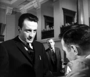 George C. Scott (Claude Dancer), James Stewart (Paul Biegler).