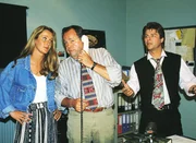 Die Kollegen bei der Arbeit: Staatsanwältin Charlotte Glaser (Britta Schmeling), Kriminalhauptkommissar Stefan Kehler (Wolfgang Bathke) und Kriminalkommissar Peter Wolniak (Uwe Fellensiek) (v.l.) Die Kollegen bei der Arbeit: Staatsanwältin Charlotte Glaser (Britta Schmeling), Kriminalhauptkommissar Stefan Kehler (Wolfgang Bathke) und Kriminalkommissar Peter Wolniak (Uwe Fellensiek) (v.l.)