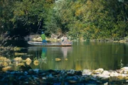 Wanderparadies Schweiz – Unterwegs am Doubs. Boot unterwegs. Wanderparadies Schweiz – Unterwegs am Doubs. Boot unterwegs.