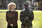 Beverly Goldberg (Wendi McLendon-Covey), Captain Wallace (Marlon Young).