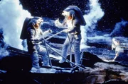Ein gewaltiger Komet droht alles Leben auszul&ouml;schen. Im Kampf gegen die Zeit wird ein russisch-amerikanisches Astronauten-Team (Darsteller nicht zu ermitteln) ins All geschickt, um ihn zu zerst&ouml;ren. Doch der Versuch scheitert...