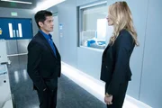 Dr. Neil Melendez (Nicholas Gonzalez), Jessica Preston (Beau Garrett)