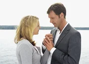 Bianca - Wege zum Gl&uuml;ck Kapitel 1 Staffel 1, Episode 1. Die Hauptdarsteller der Telenovela: Tanja Wedhorn als Bianca, Patrik Fichte als Oliver.