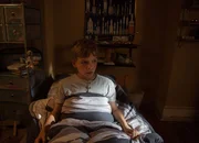 Henri (Jakob Menkens) hat einen Alptraum.