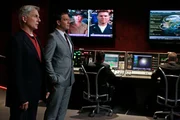 Versuchen, einen neuen Fall zu l&ouml;sen: Gibbs (Mark Harmon, l.) und DiNozzo (Michael Weatherly, r.) ...