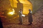 Colonel Claus von Stauffenberg (Tom Cruise, Mi.) und Major-General Henning von Tresckow (Kenneth Branagh, r.)