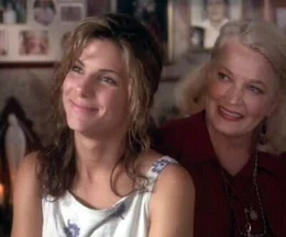 L-R: Birdee Pruitt (Sandra Bullock) und Ramona Calvert (Gena Rowlands)