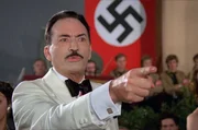 Gregory Peck in der Rolle des Josef Mengele in &bdquo;The Boys from Brazil&ldquo; (1978) von Franklin J. Schaffner