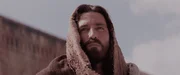 Jesus (James Caviezel).