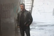 Det. Sykes (Sylvester Stallone)
