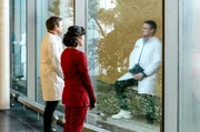 Dr. Marc Lindner (Christian Beermann, l.) und Rebekka Krieger (Milena Straube, r.) stehen vor einem schweren Fall.