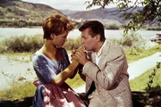Mariandl M&uuml;hlhuber (Cornelia Froboess), Peter Hofer (Peter Weck).