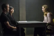 Lasalle (Lucas Black, l.) und Brody (Zoe McLellan, M.) ermitteln in einem neuen Fall und sto&szlig;en dabei auf Dawn Lin (Anne Dudek, r.). Doch hat sie wirklich etwas damit zu tun?