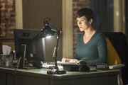 Bei den Ermittlungen: Brody (Zoe McLellan) ...