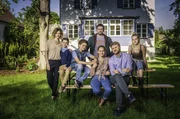 Die Bonusfamilie. Von links: Anna Sch&auml;fer (Rolle: Katja), Levis Kachel (Rolle: William), Fillin Mayer (Rolle: Eddie), Inez B. David (Rolle: Lisa), Steve Windolf (Rolle: Martin), Lucas Prisor (Rolle: Patrick) und Louise Sophie Arnold (Rolle: Bianca)