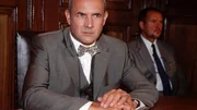 Gerichtsmediziner Dr. Duhler (Klaus Schindler) in der ungewohnten Rolle als Angeklagter.