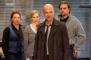 Der Kriminalist und sein Team sind entschlossen, den mysteri&ouml;sen Tod von Bodyguard Peters aufzukl&auml;ren. In "Der Besch&uuml;tzer" geht es um Liebe, Hoffnung und zerplatzte Tr&auml;ume. (v.l.n.r. Antonia Holfelder, Maya Bothe, Christian Berkel, Janek Rieke).