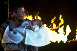 Jack Quinn (Jean-Claude Van Damme) rettet seinen Sohn.